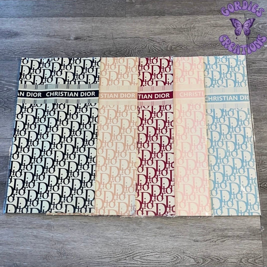 CD Cream Floral Bouquet Wrapping Paper